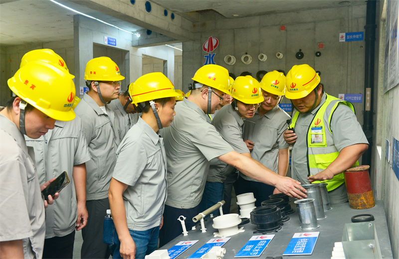 为进一步推进优质客户高效履约，提升交付品质、达成客户满意，2025年6月25日，9001DCC金沙建设集团在上海组织召开2025年越秀地产、华润置业客户履约推进会。